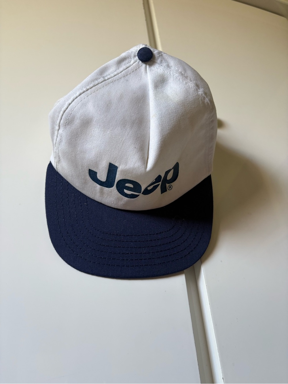 Jeep White and Navy Logo Baseball Hat